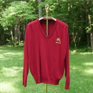 Vintage 90s Men’s Redskins Burgundy V-Neck Sweater